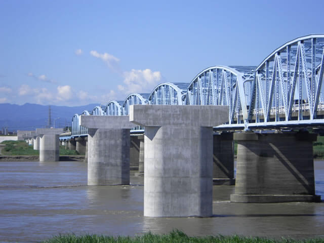 橋梁工事のイメージ
