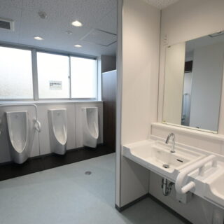 藤沢中学校トイレ洋式化改修工事